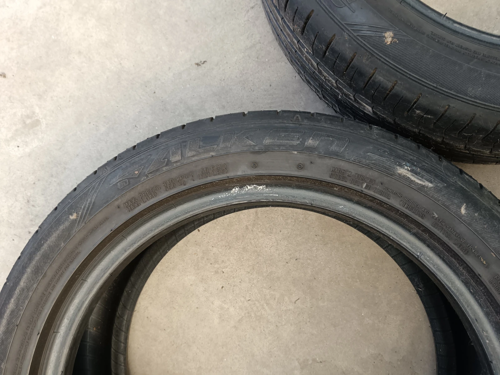 Гуми Летни 215/50R17, снимка 5 - Гуми и джанти - 52315836