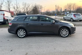 Toyota Avensis 2.0!АВТОМАТ!CH!КАТО НОВА!, снимка 10
