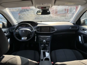 Peugeot 308 1.2i КАТО НОВА, снимка 11