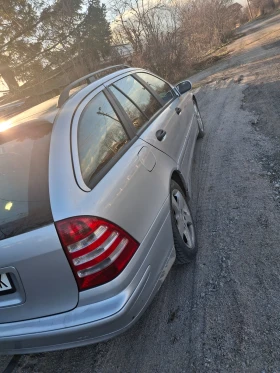 Mercedes-Benz C 200, снимка 4