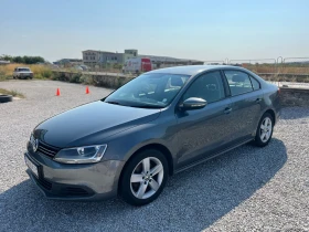Обява за продажба на VW Jetta Десен волан, DSG автомат, реални километри ~Цена по договаряне - изображение 4