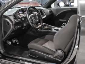 Dodge Challenger RWD - 34499 € / 67474.18 лв. - 93159595 11