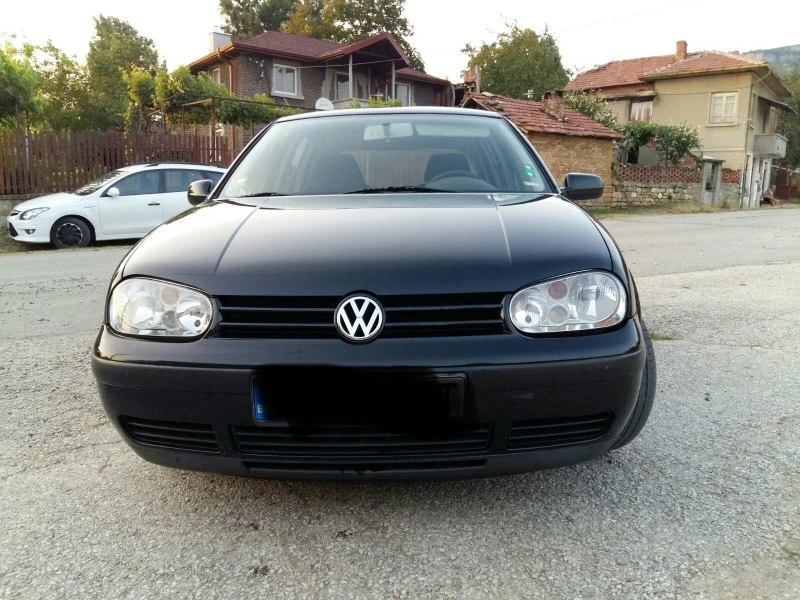 VW Golf 1.6i, снимка 3 - Автомобили и джипове - 47341128