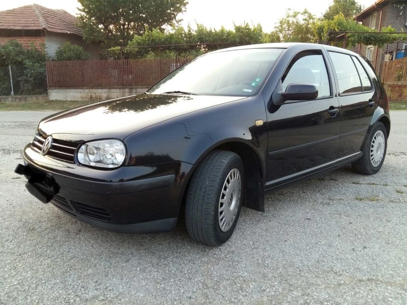 VW Golf 1.6i, снимка 1 - Автомобили и джипове - 47341128