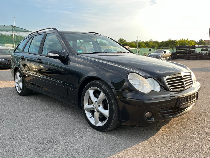 Mercedes-Benz C 180 Compresor SportEdition, снимка 7 - Автомобили и джипове - 46626359