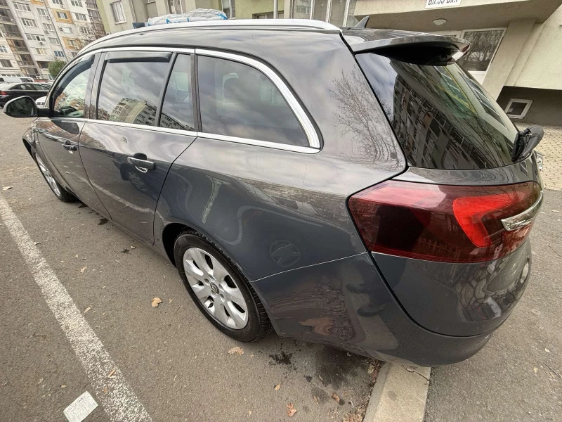 Opel Insignia, снимка 7 - Автомобили и джипове - 48560527