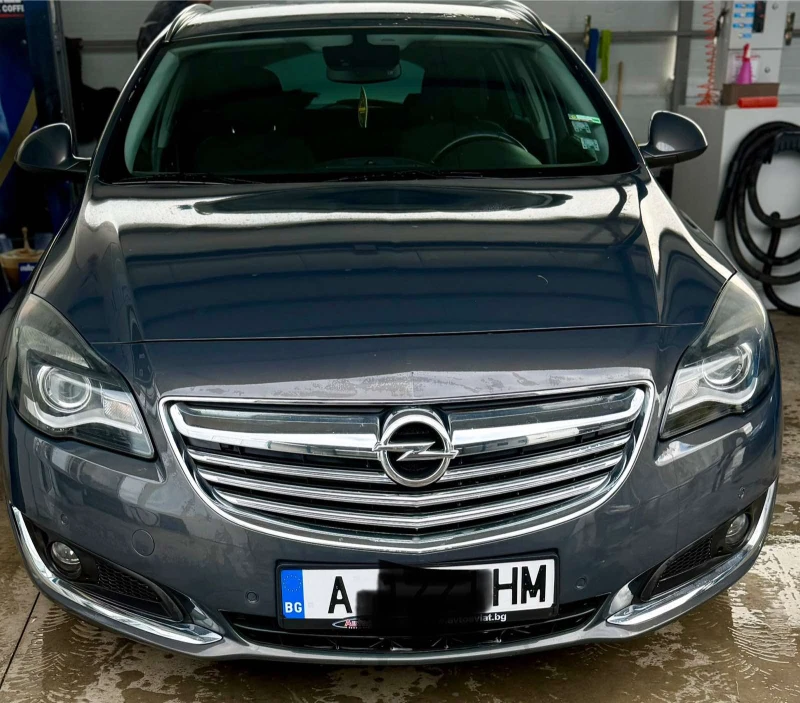 Opel Insignia, снимка 1 - Автомобили и джипове - 48560527