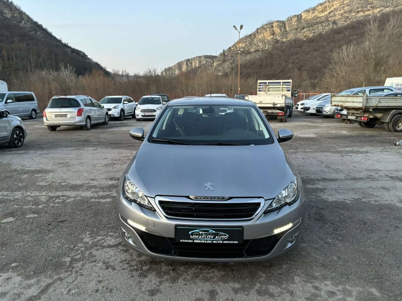 Peugeot 308 1.2i КАТО НОВА, снимка 8 - Автомобили и джипове - 48757458