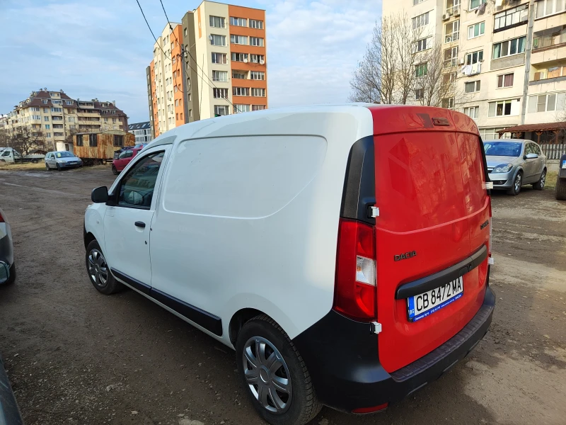 Dacia Dokker фабрична газ, снимка 2 - Автомобили и джипове - 49396708