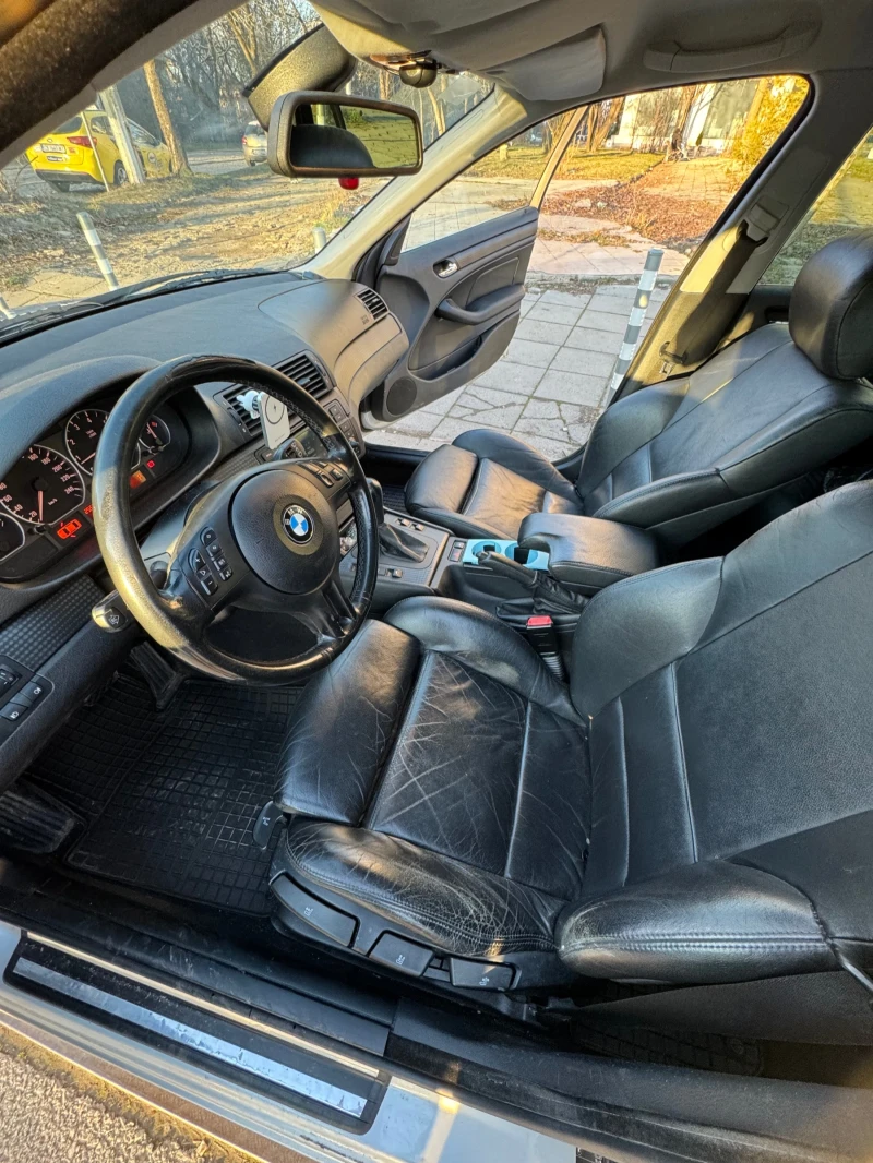 BMW 330 330xi, снимка 9 - Автомобили и джипове - 52130003