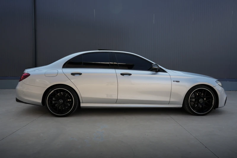 Mercedes-Benz E 43 AMG 4 MATIC| FULL| BURMESTER| SHADOW LINE| КЛАПИ| TOП, снимка 3 - Автомобили и джипове - 51066202
