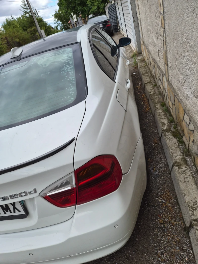 BMW 320 2 D, снимка 10 - Автомобили и джипове - 52268090