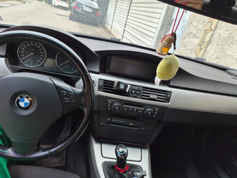 BMW 320 2 D, снимка 13 - Автомобили и джипове - 52268090
