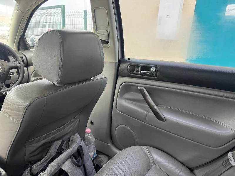 VW Passat 1.9 tdi, снимка 12 - Автомобили и джипове - 52636313