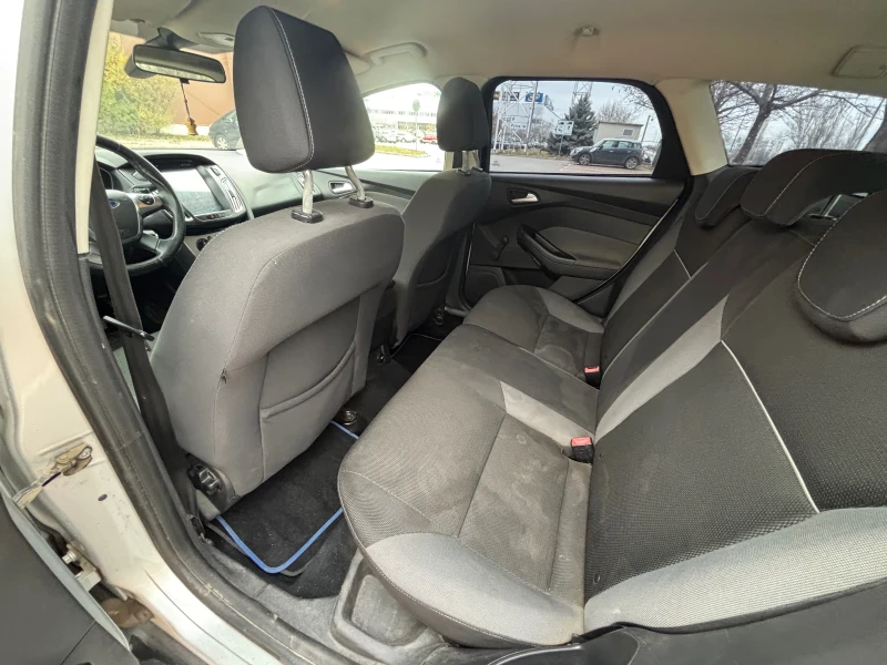 Ford Focus 1.6 TDCI, снимка 9 - Автомобили и джипове - 52810709
