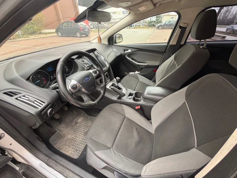 Ford Focus 1.6 TDCI, снимка 7 - Автомобили и джипове - 52810709