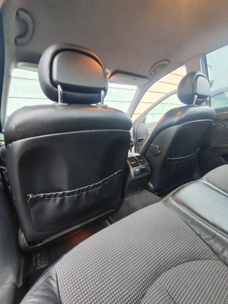 Mercedes-Benz 220, снимка 9 - Автомобили и джипове - 52922689