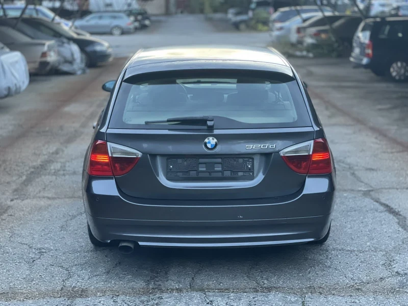 BMW 320, снимка 3 - Автомобили и джипове - 53501802