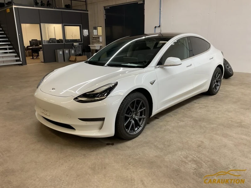Tesla Model 3 LONG RANGE DUAL MOTOR AWD - 34000 лв. / 17383.92 € - 55501151 1