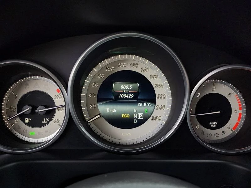 Mercedes-Benz E 220 E220 Bluetec Avantgarde| 170к.с., снимка 8 - Автомобили и джипове - 55843385