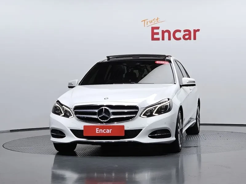 Mercedes-Benz E 300 4Matic Avantgarde - САМО 30% АВАНС