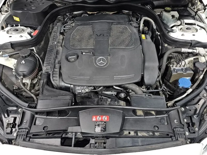Mercedes-Benz E 300 4Matic Avantgarde - САМО 30% АВАНС, снимка 5 - Автомобили и джипове - 56002565