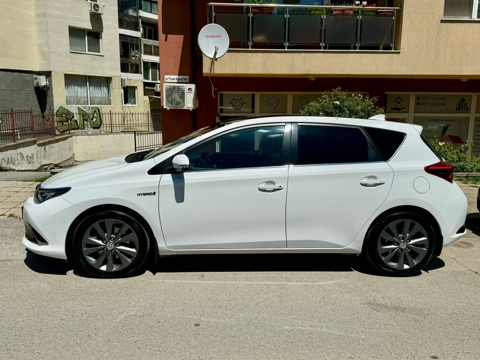 Toyota Auris 1.8 - изображение 8