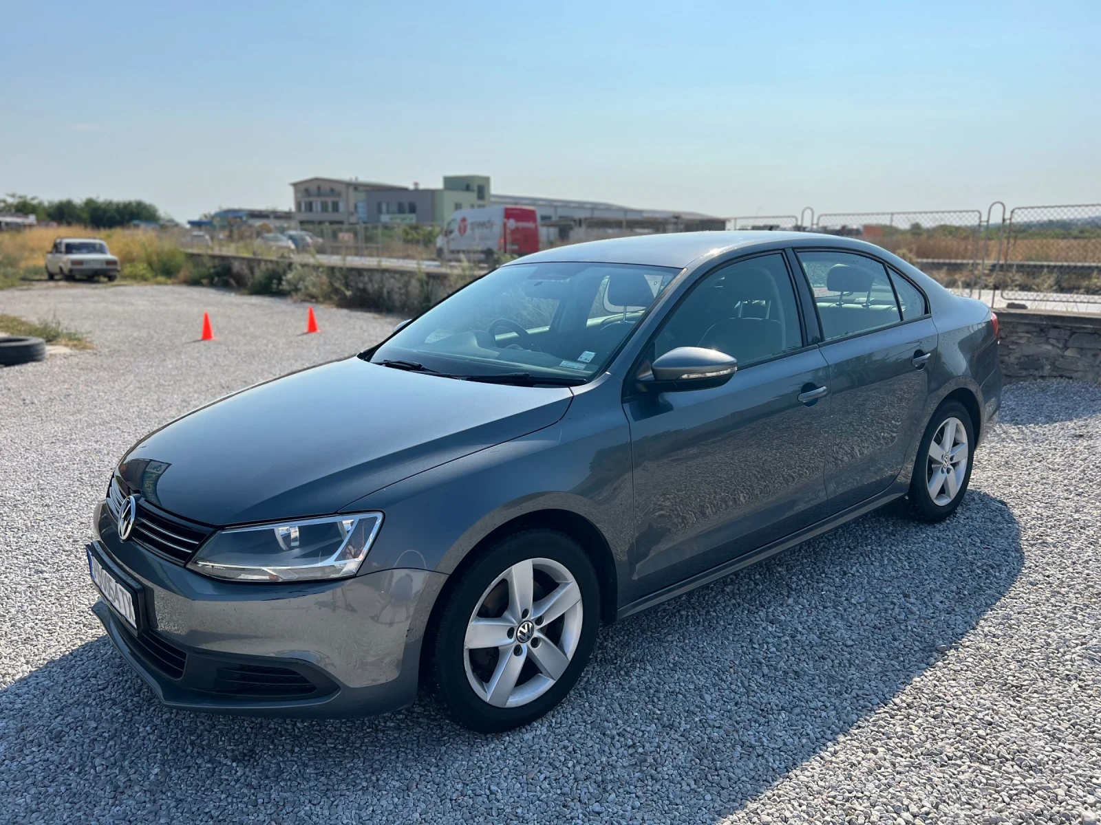 VW Jetta Десен волан, DSG автомат, реални километри - изображение 5