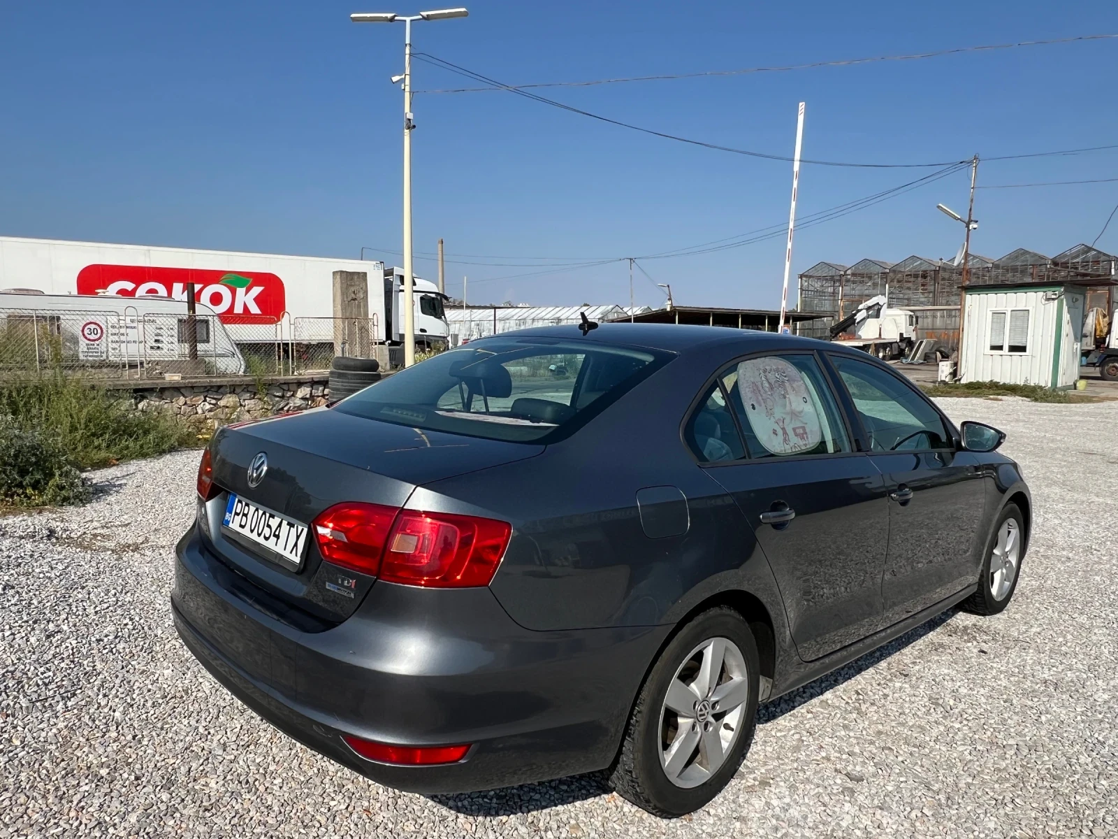 VW Jetta Десен волан, DSG автомат, реални километри - изображение 4