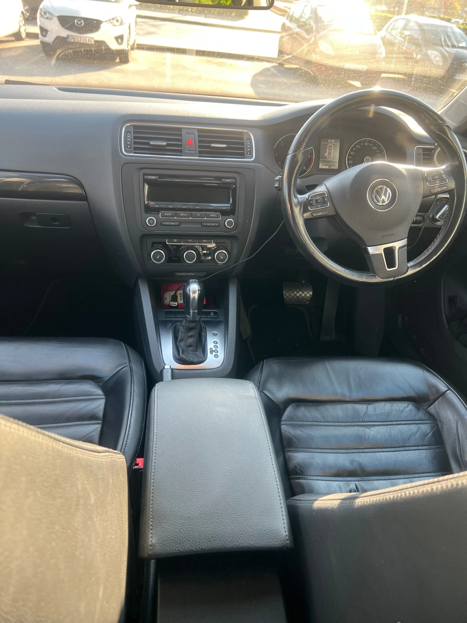 VW Jetta Десен волан, DSG автомат, реални километри - изображение 10