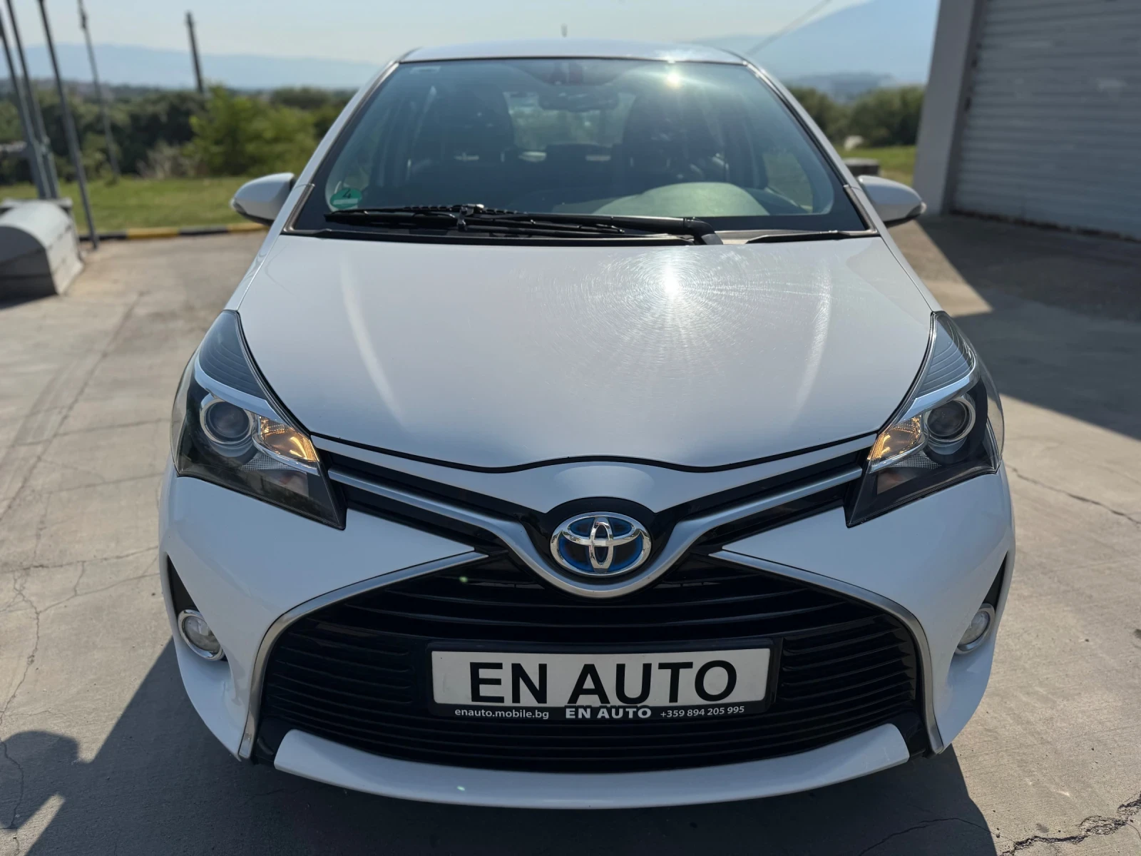 Toyota Yaris HYBRID* AUTOMATIC* EURO 6 * 129 000 * COC * KTEO - изображение 2