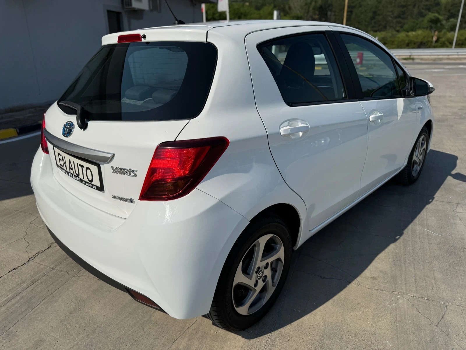 Toyota Yaris HYBRID* AUTOMATIC* EURO 6 * 129 000 * COC * KTEO - изображение 6