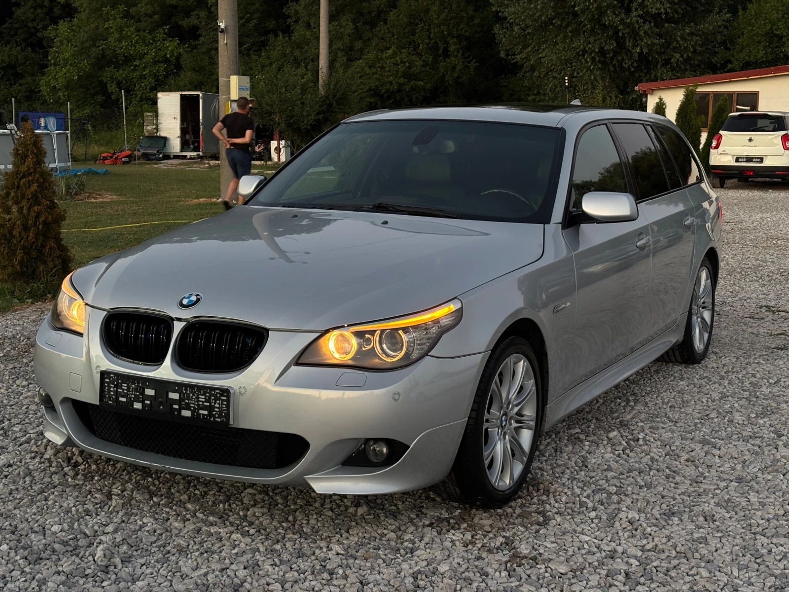 BMW 530 530Д/хDrive/235 коня/М-пакет/Панорама - изображение 4