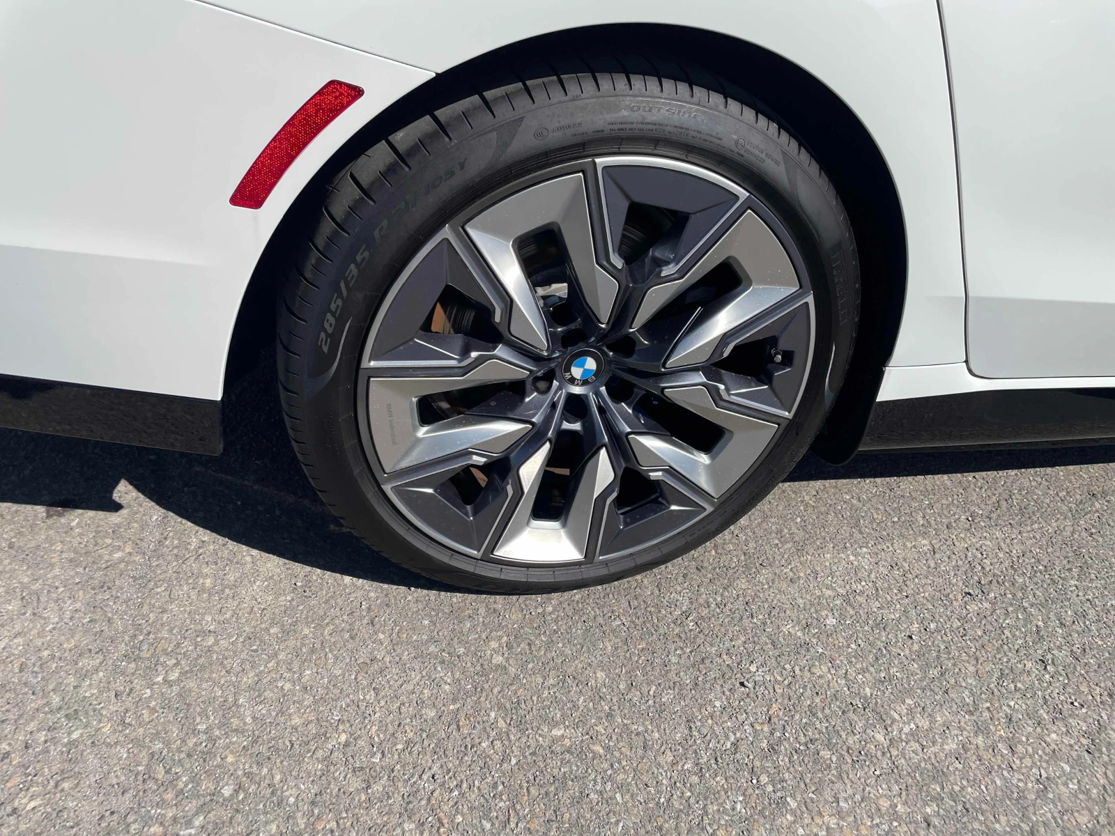 BMW i7 xDrive 60 * * CARFAX * * АВТО КРЕДИТ * *  - изображение 8