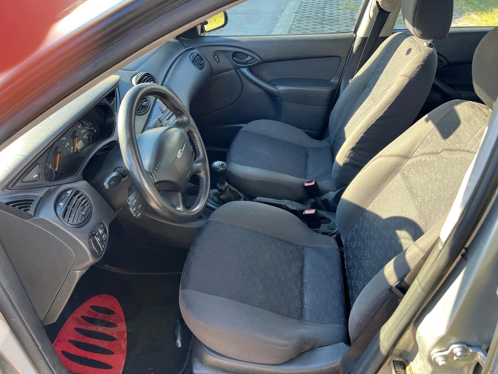 Ford Focus 1.6i ГАЗ - изображение 7