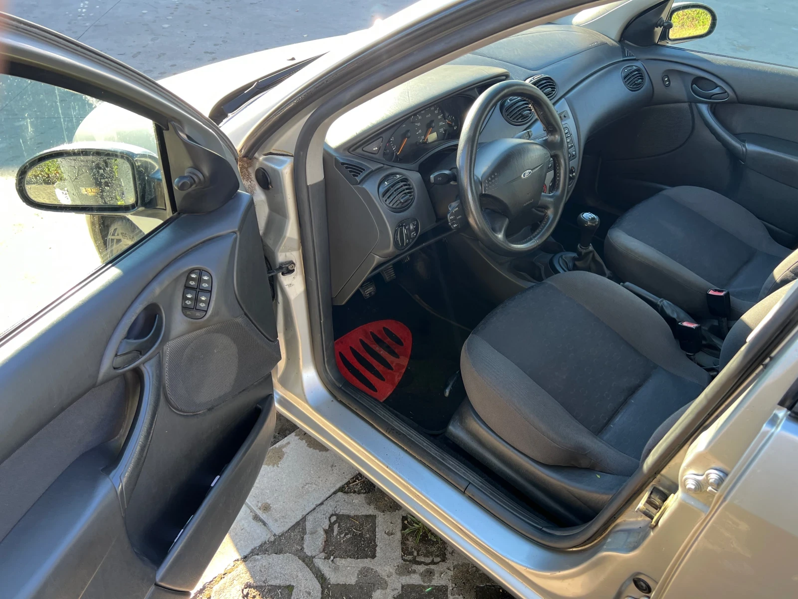 Ford Focus 1.6i ГАЗ - изображение 6