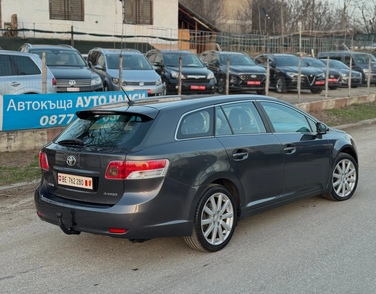 Toyota Avensis 2.0!АВТОМАТ!CH!КАТО НОВА!, снимка 2 - Автомобили и джипове - 52635428