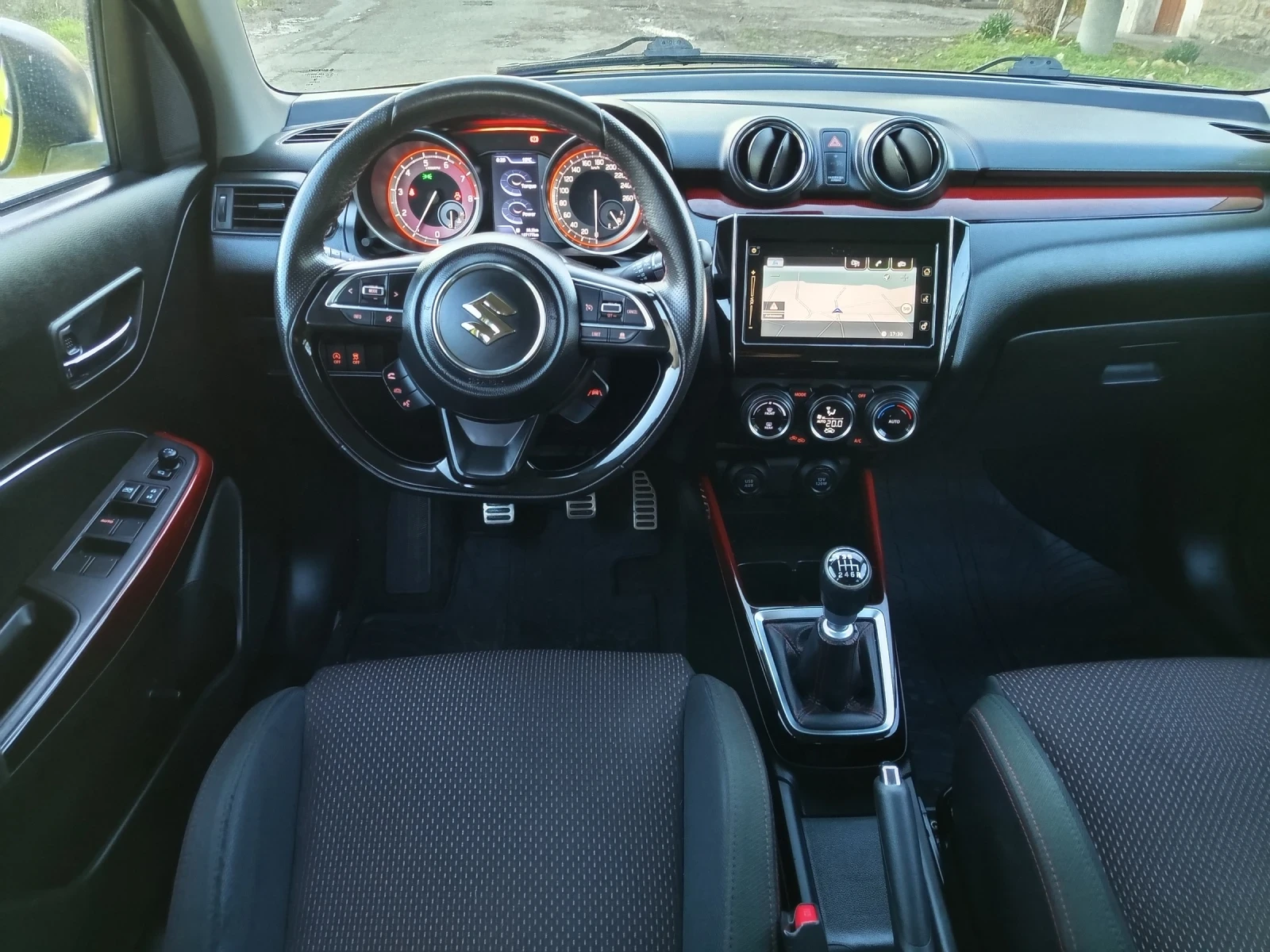 Suzuki Swift 1.4SPORT - изображение 7