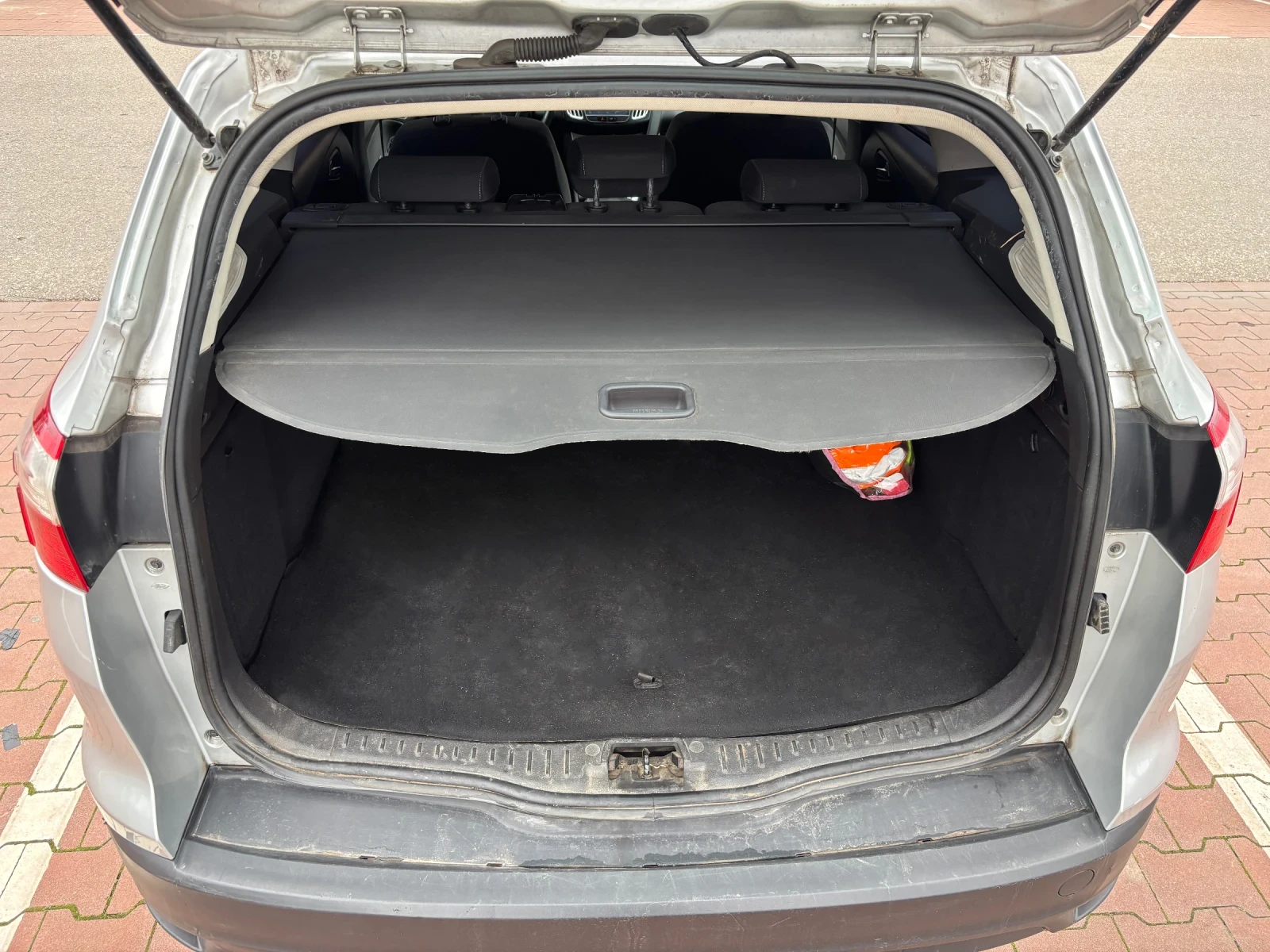 Ford Focus 1.6 TDCI - изображение 8