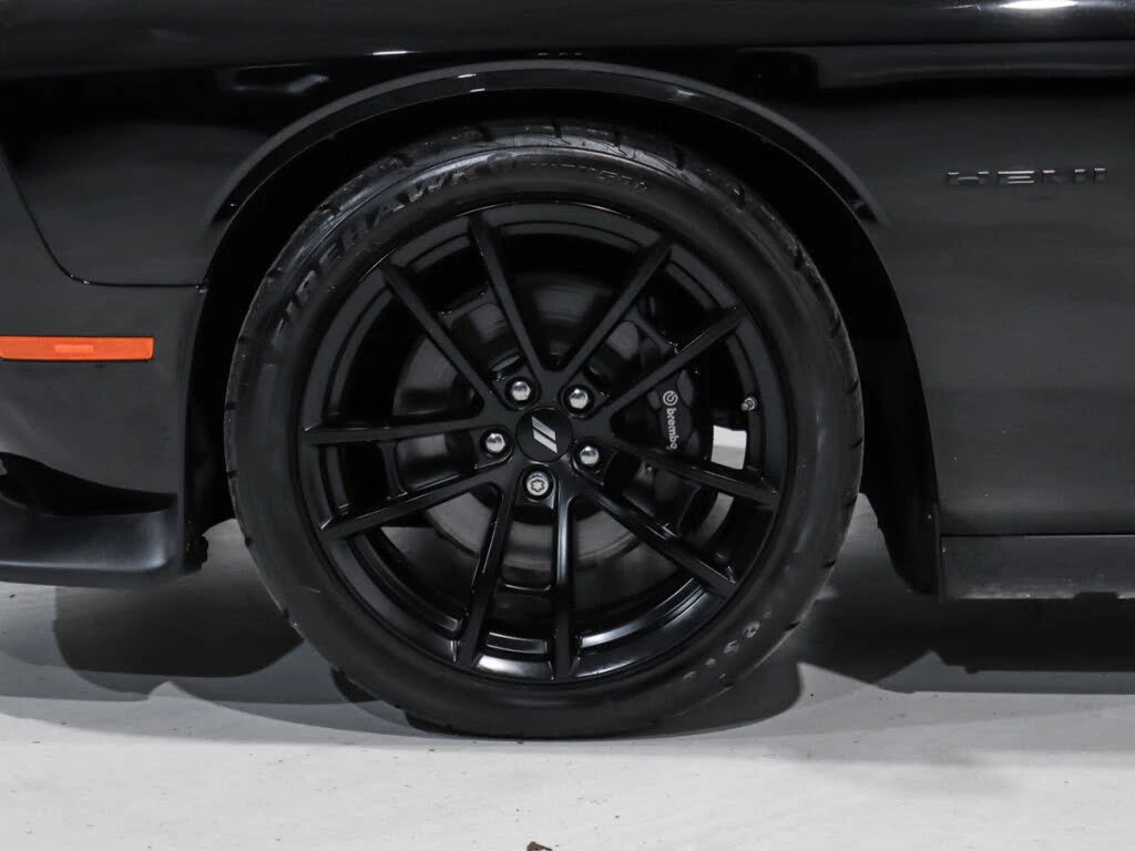 Dodge Challenger RWD - изображение 8