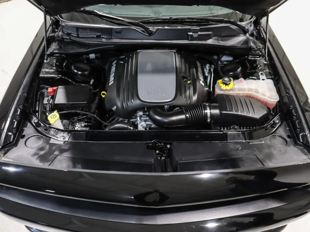 Dodge Challenger RWD - изображение 9