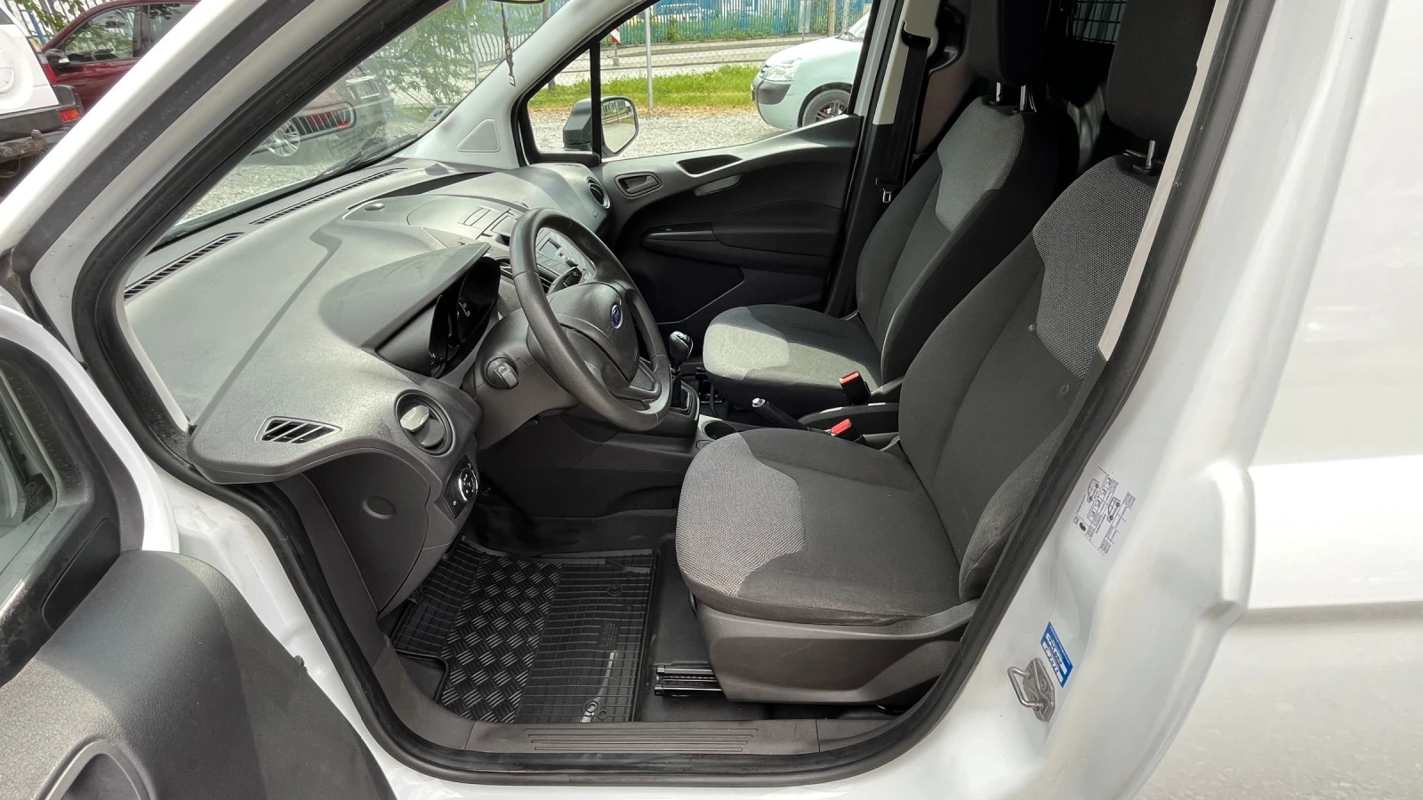 Ford Courier EURO 6 100 кс., снимка 12 - Автомобили и джипове - 53687308