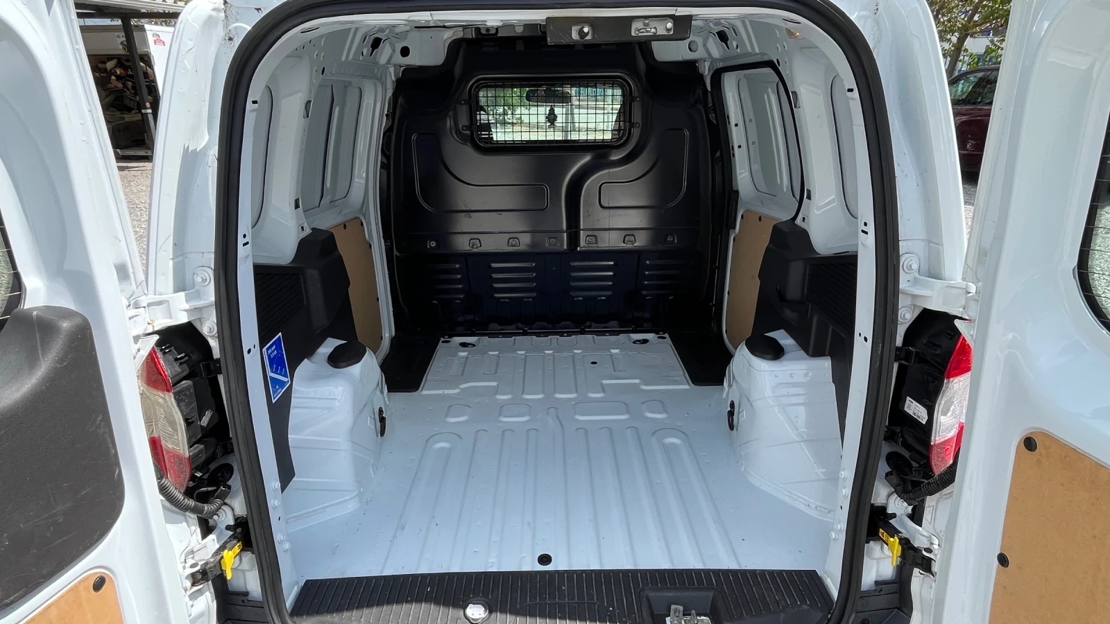 Ford Courier EURO 6 100 кс., снимка 14 - Автомобили и джипове - 53687308