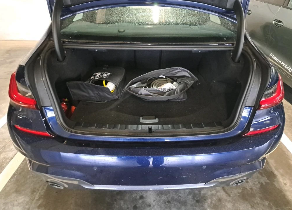 BMW 330 Plug-In Hybrid M-Sport, снимка 7 - Автомобили и джипове - 53865139