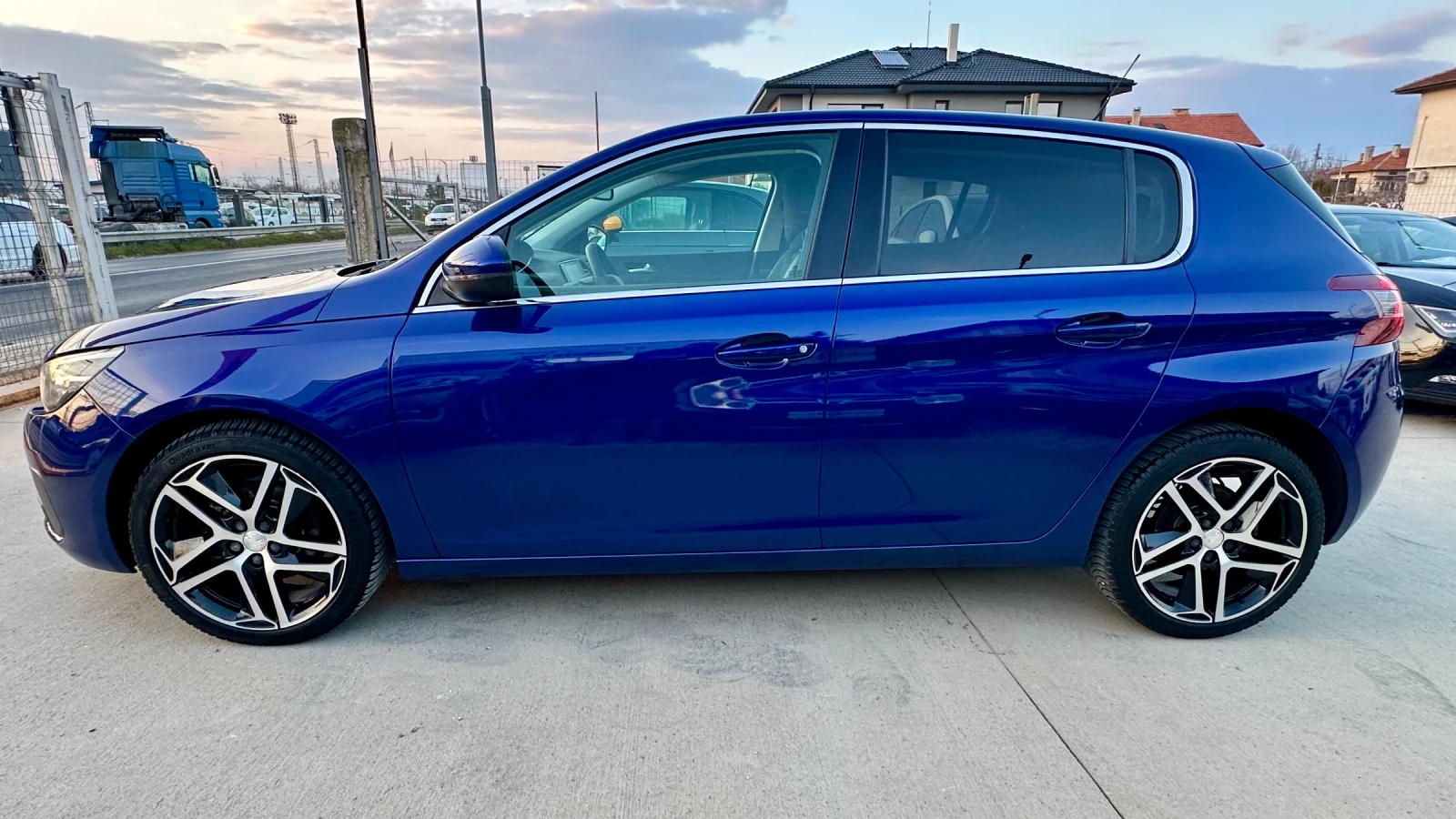 Peugeot 308 Face lift!!! 1.6HDI Sport! EURO 6  Камера! Нави! , снимка 8 - Автомобили и джипове - 53979012