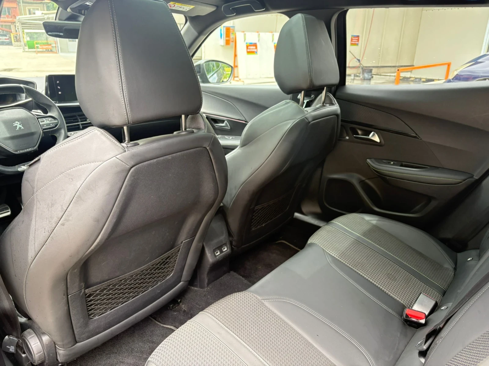 Peugeot 2008 GT-Line, снимка 13 - Автомобили и джипове - 54913006