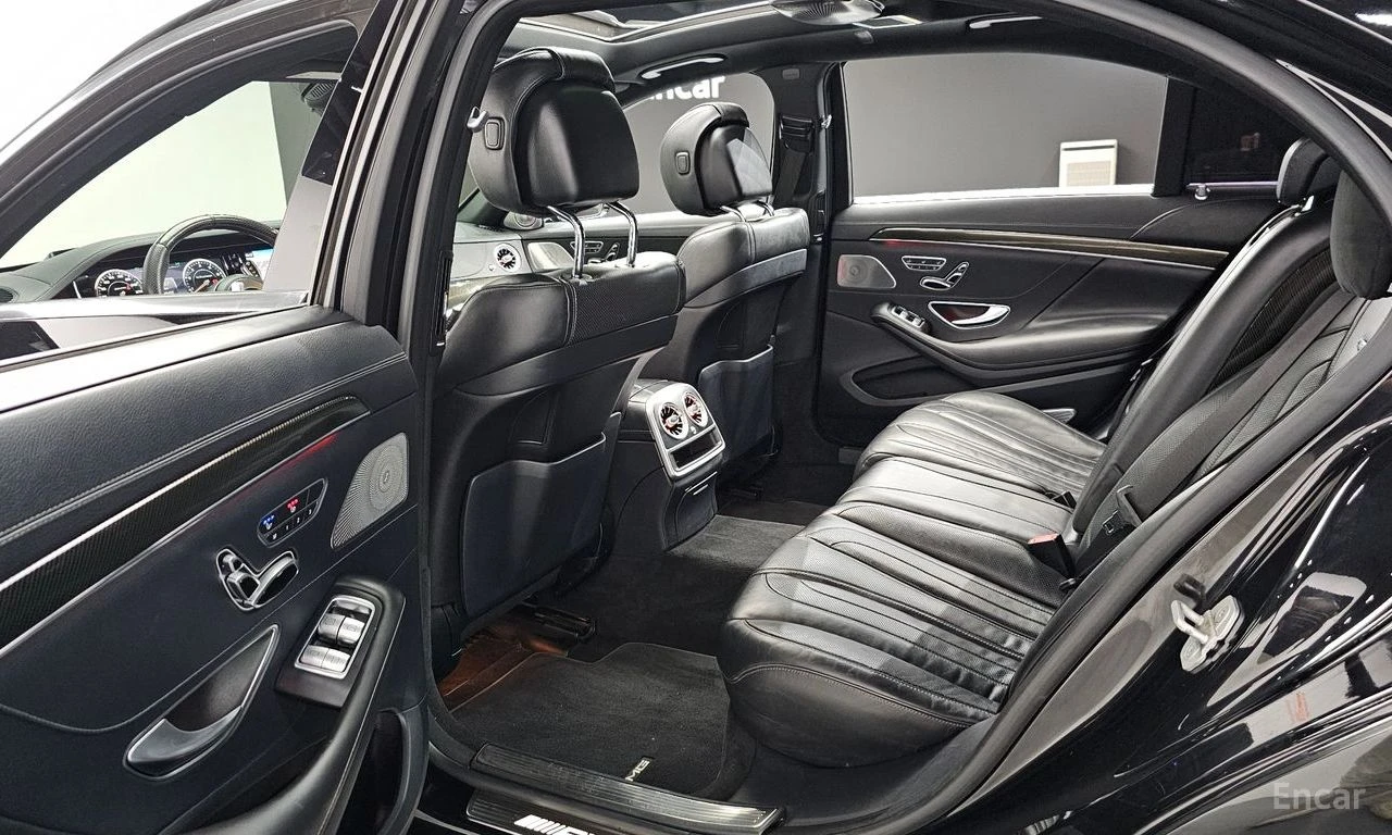 Mercedes-Benz S 63 AMG 4MATIC* 3D* BURMESTER* ДИСТРОНИК* ОБДУХВАНЕ* МАСАЖ, снимка 15 - Автомобили и джипове - 55105878