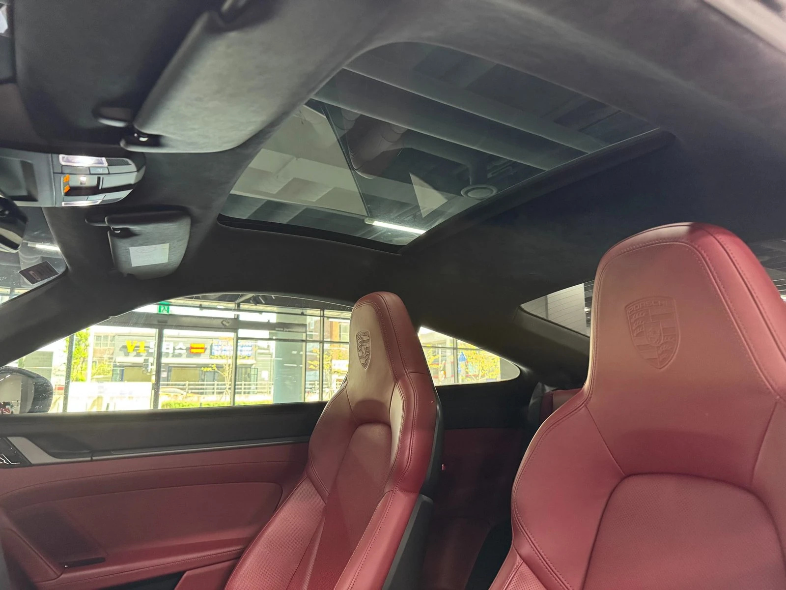 Porsche Carrera Carrera S* KEYLESS* ПОДГРЕВ ВОЛАН* КРАЙНА ЦЕНА, снимка 4 - Автомобили и джипове - 55336515