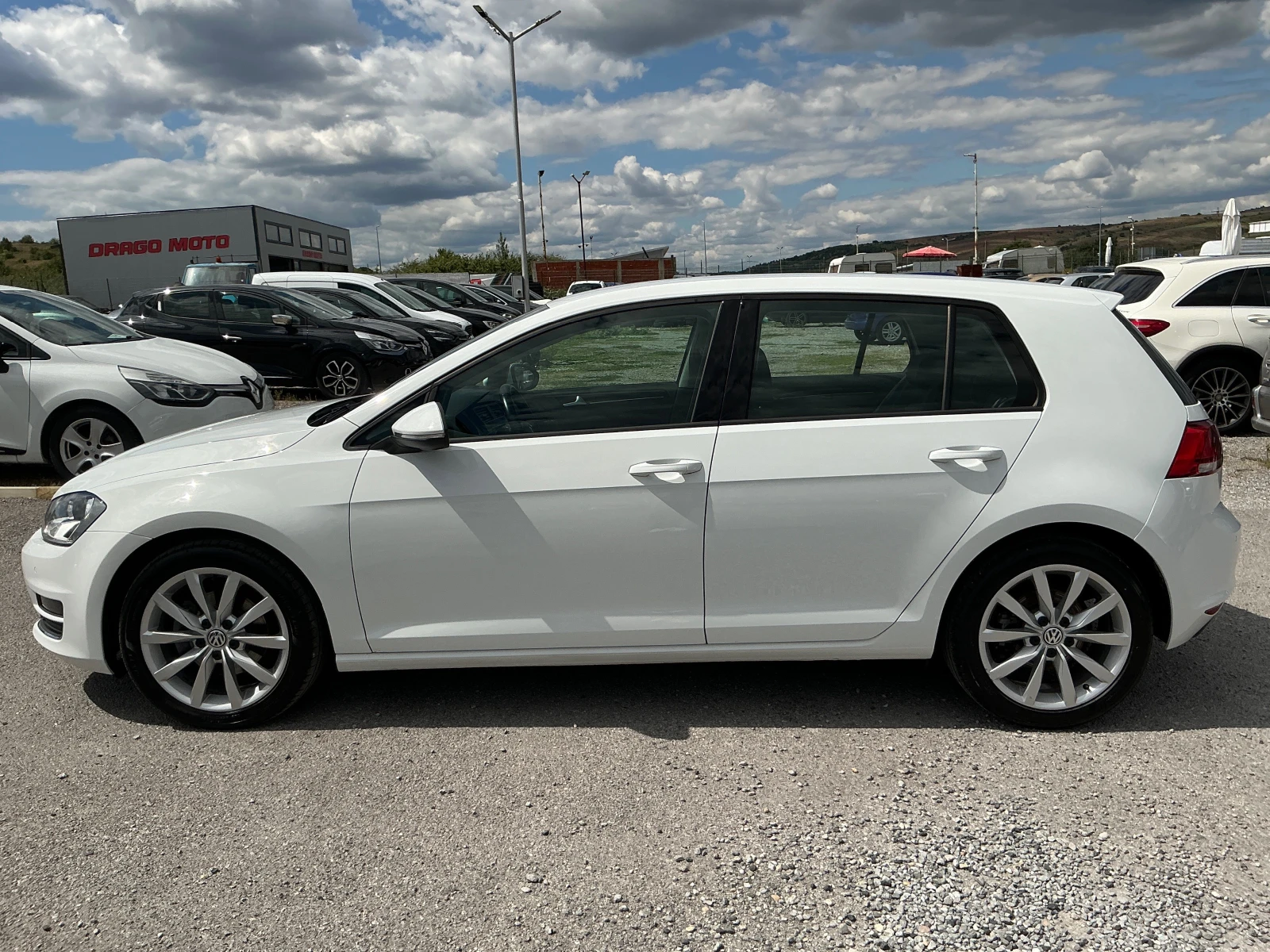 VW Golf 2.0 TDI, снимка 4 - Автомобили и джипове - 55415303