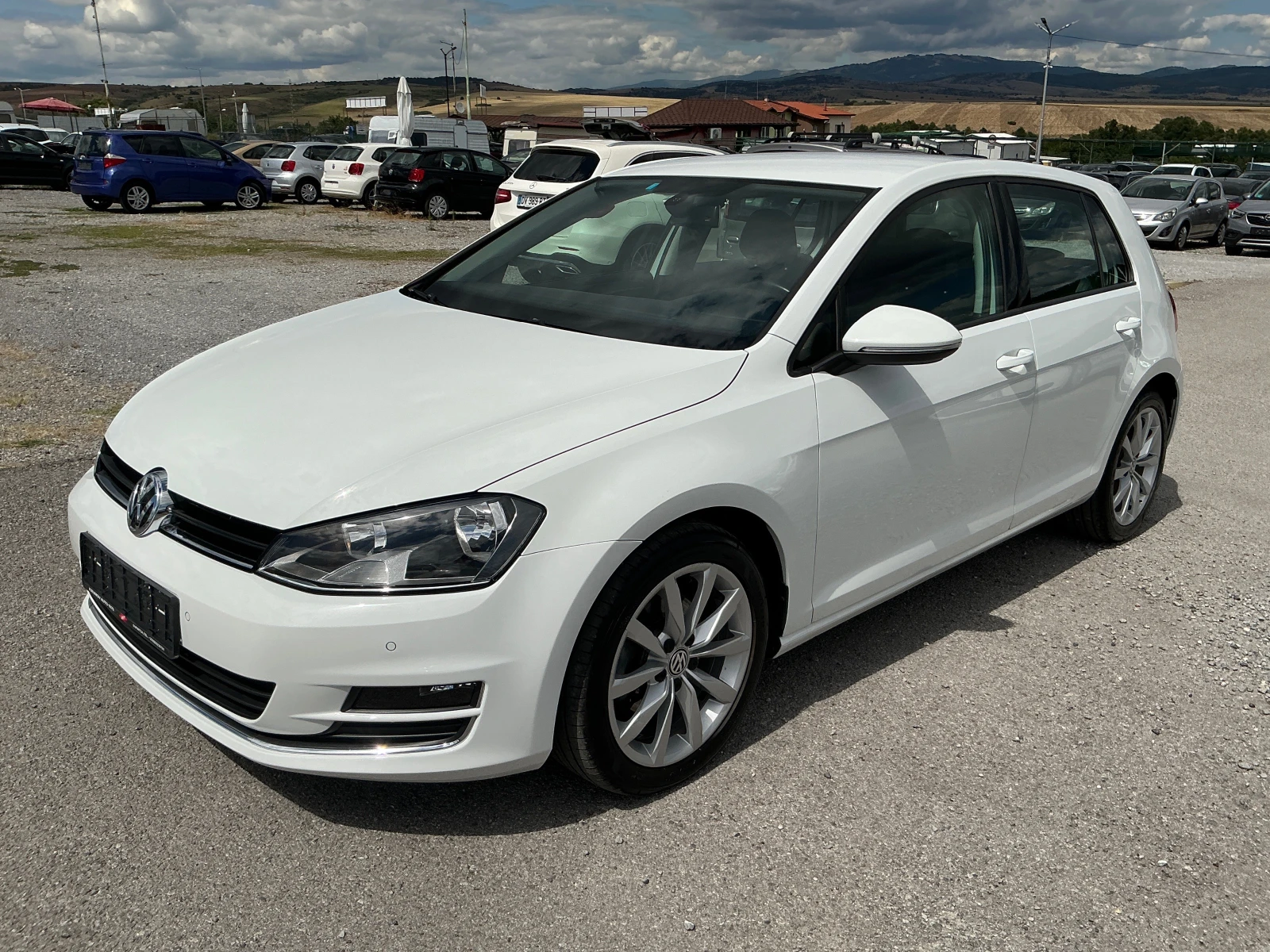 VW Golf 2.0 TDI, снимка 3 - Автомобили и джипове - 55415303